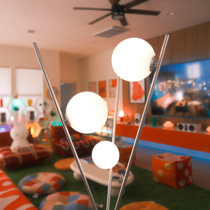 sm-image-1e9a1d30bda2f1edb6510637 Triglobe Floor Lamp