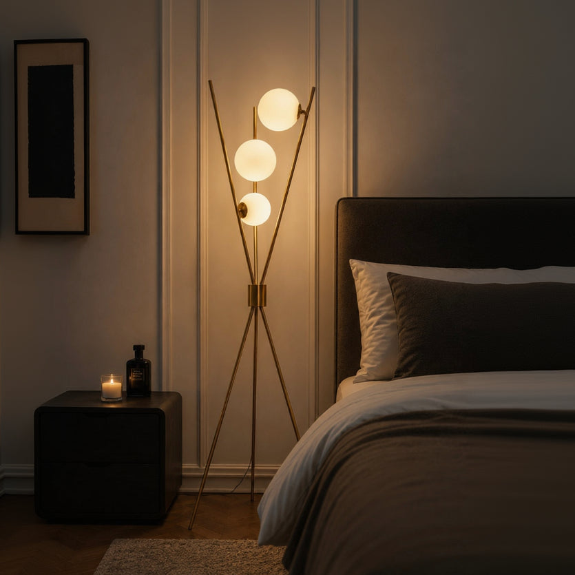 sm-image-40df00aefed6c9d7c6b09a86 Triglobe Floor Lamp