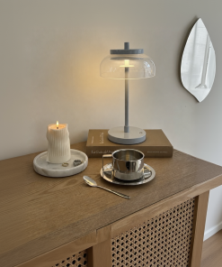 Vinaura Table Lamp