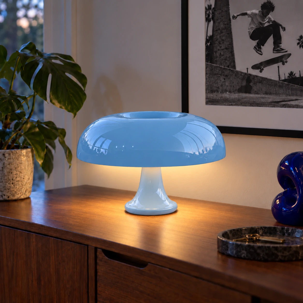 sm-image-a30ebf3e2063f9bf46bd54ce Medusa Table Lamp